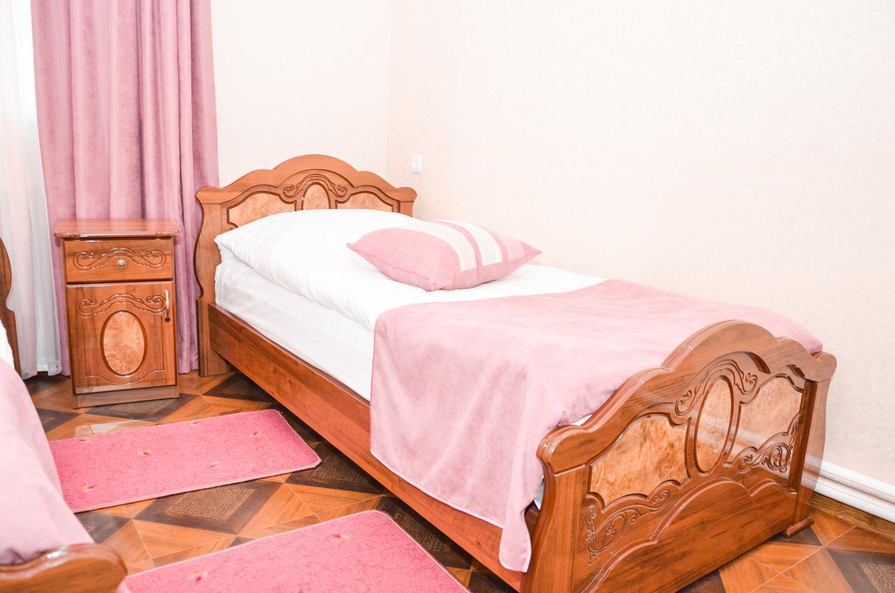 Zangezur Hotel ゴリス エクステリア 写真