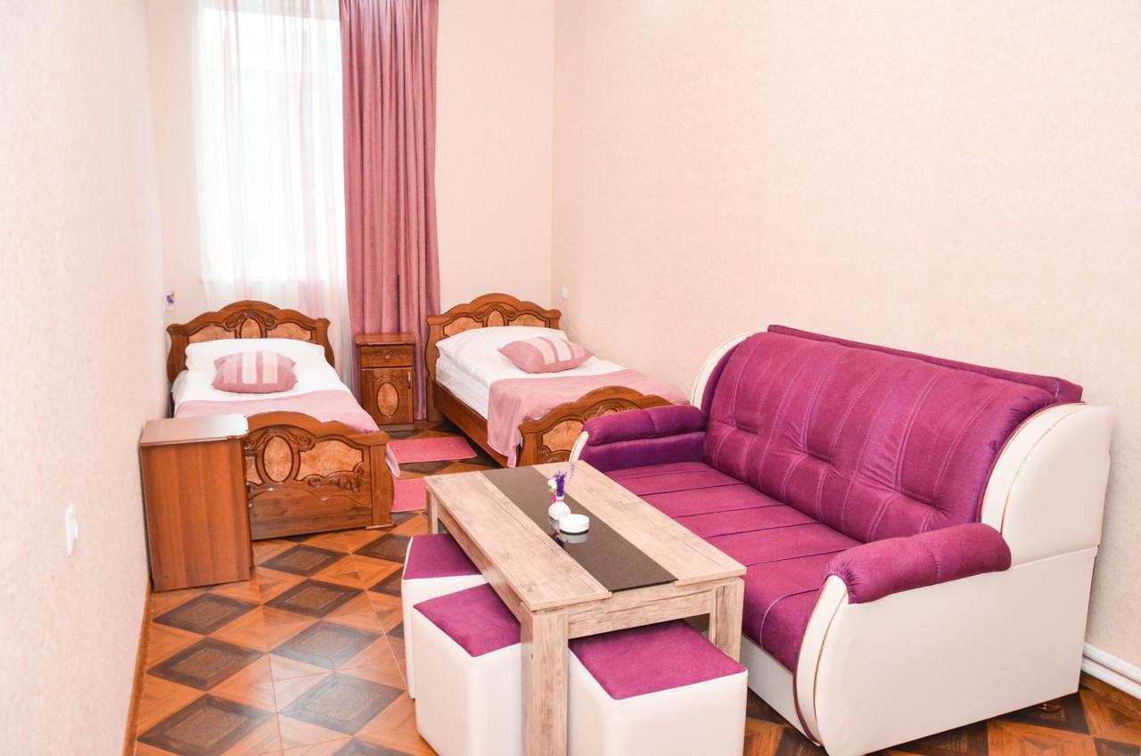 Zangezur Hotel ゴリス エクステリア 写真