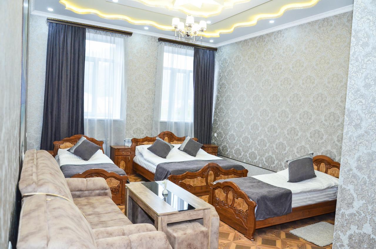 Zangezur Hotel ゴリス エクステリア 写真