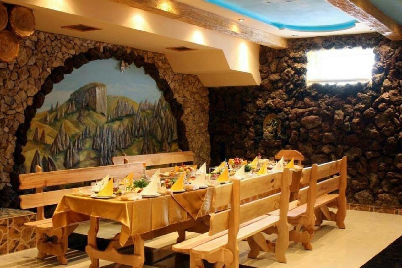 Zangezur Hotel ゴリス エクステリア 写真